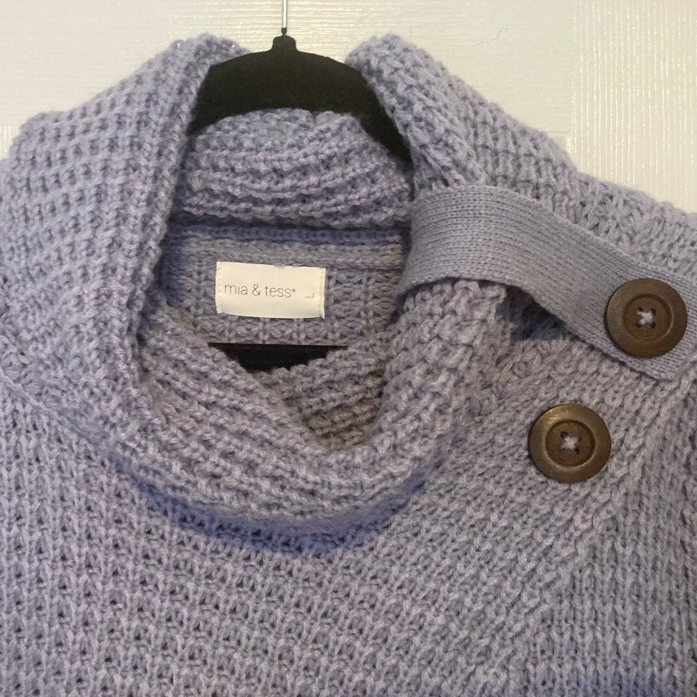 Beautiful Blue Knit Turtleneck/Cowl neck Sweater by Mia & Tess Women's Large